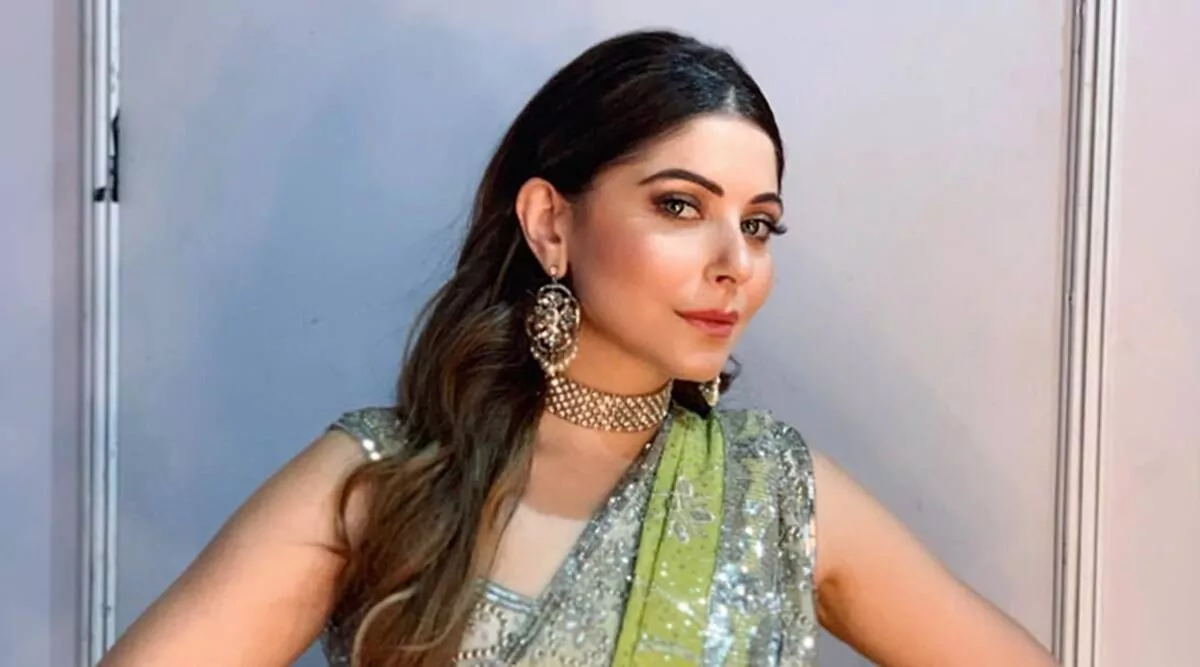 Kanika Kapoor Net Worth 2022 - Age, Salary, Assets, Income, Property